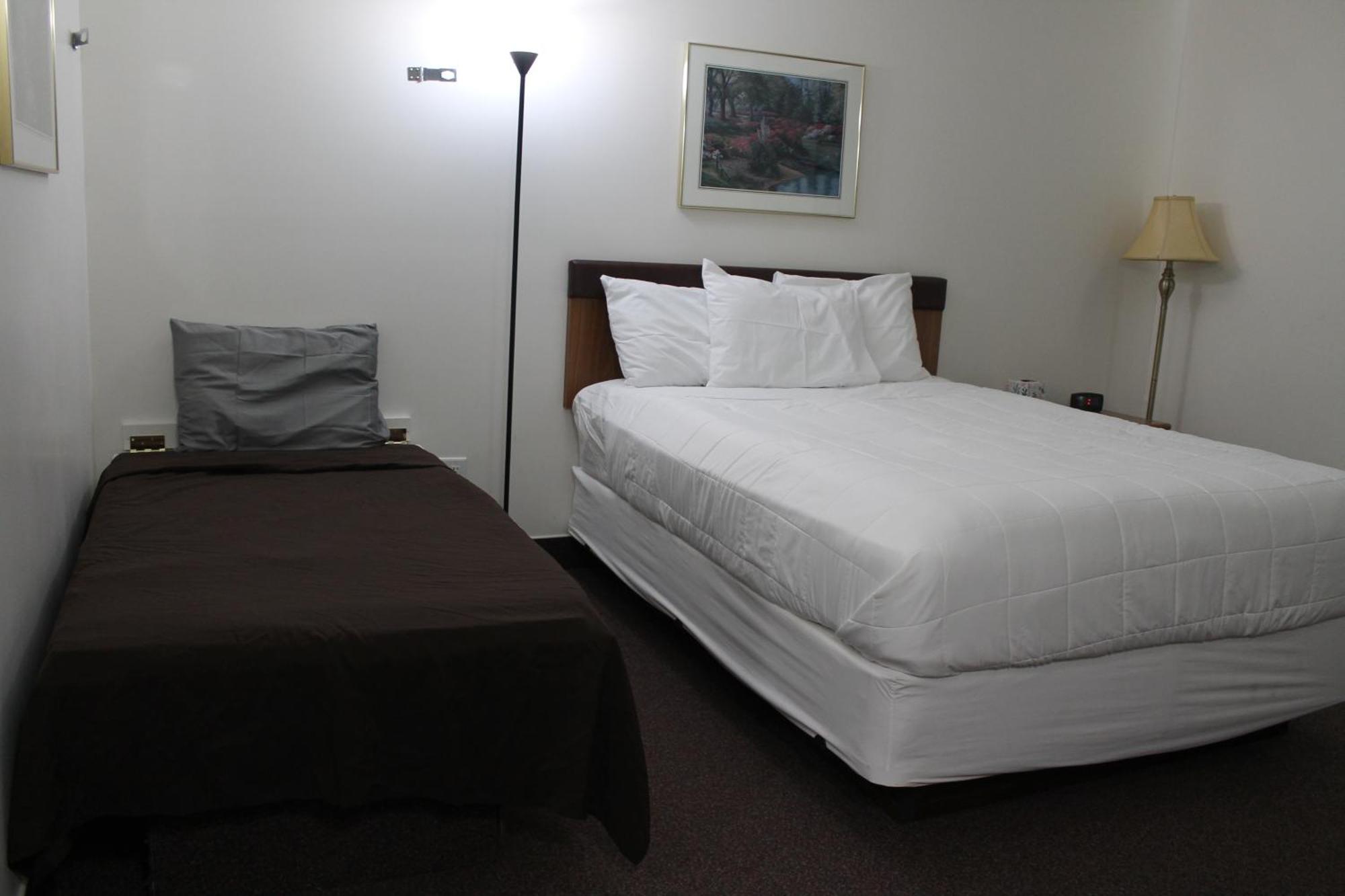 Hart American Host Inn מראה חיצוני תמונה
